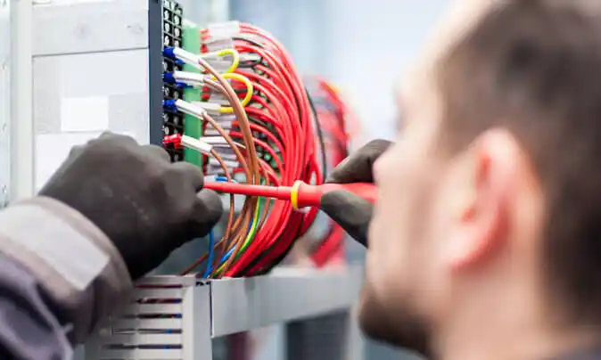 electrician Gueydan